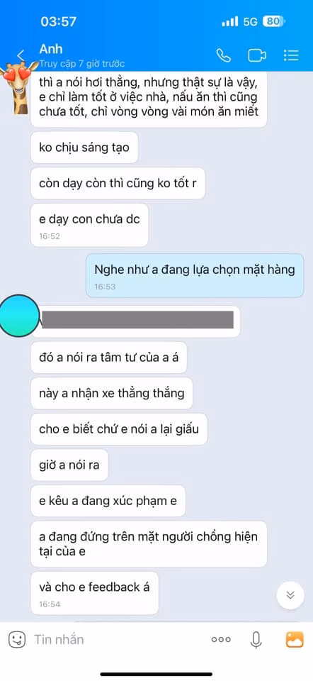 Tin nhắn chồng cho rằng vợ đang tự biến m&igrave;nh th&agrave;nh người gi&uacute;p việc