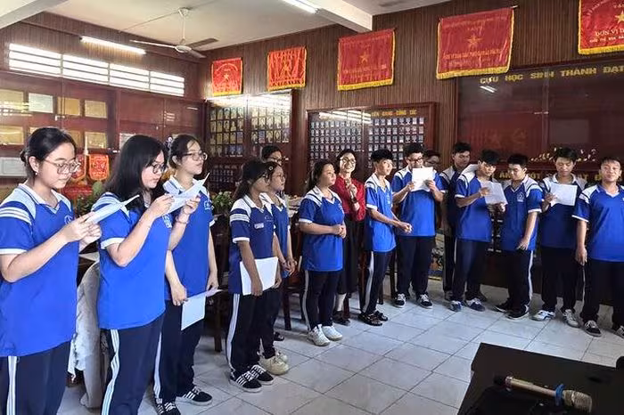 Truyền lửa đờn ca tài tử: Câu lạc bộ trường Nguyễn Trung Trực nuôi dưỡng tài năng trẻ