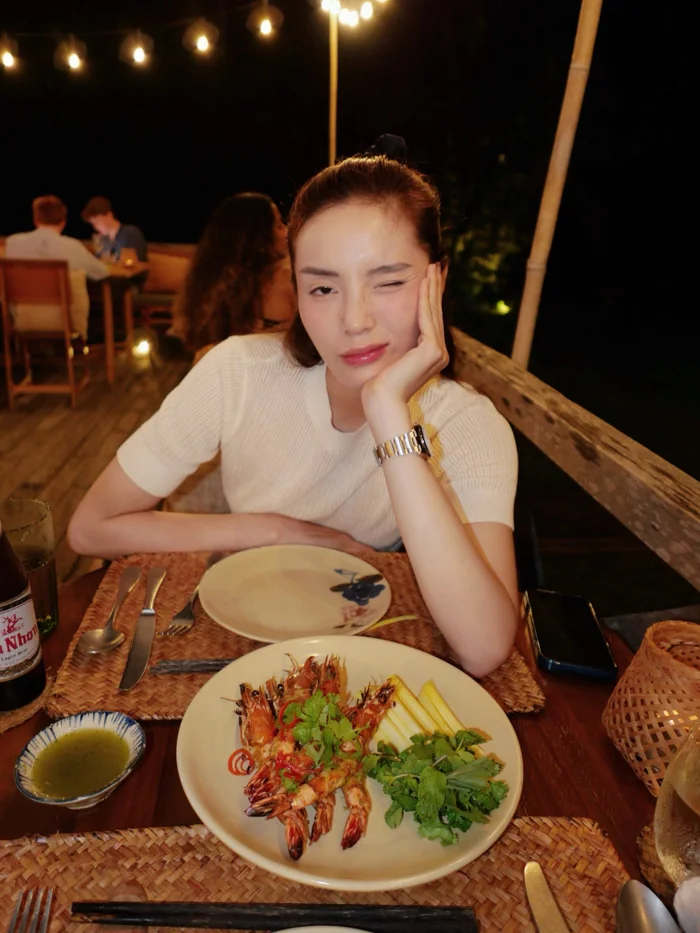 Kỳ Duyên bức xúc vì hình ảnh riêng tư bị lộ trên mạng Kỳ Duyên vốn khá cởi mở trong việc cập nhật khoảnh khắc đời thường ở trên mạng xã hội. Ảnh: FBNV