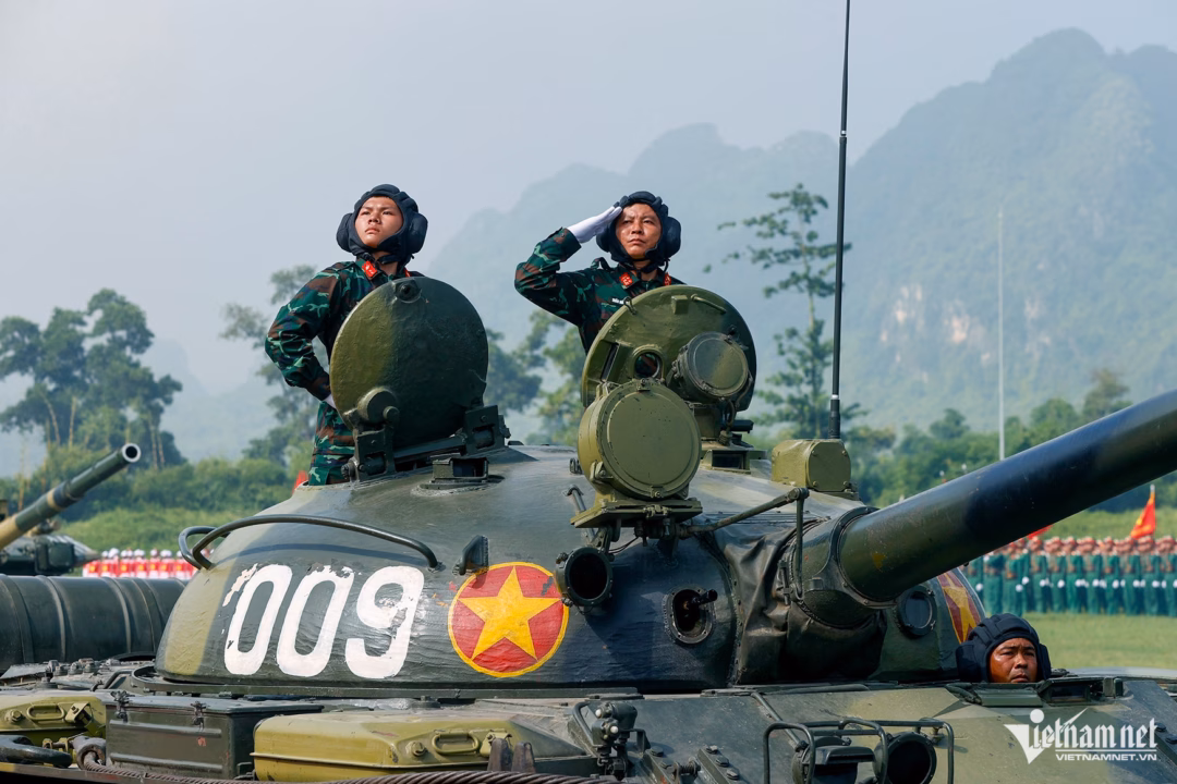 Lực lượng vũ trang nhân dân tổng hợp diễn tập mừng Quốc khánh