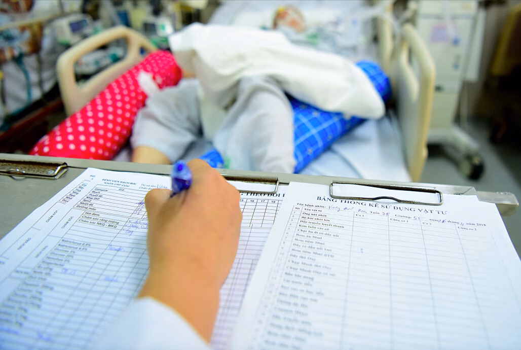 Ngộ độc cá biển, 8 người phải nhập viện cấp cứu tại Hà Nội