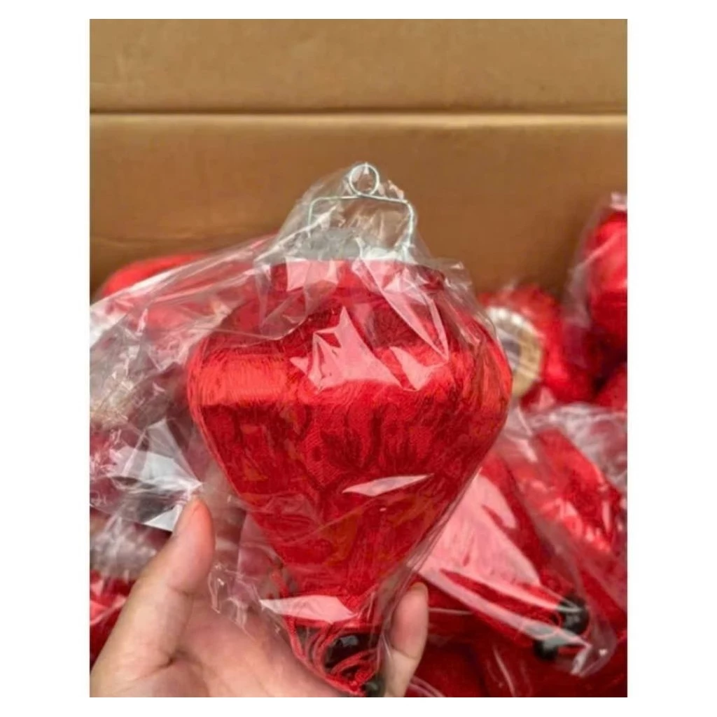 Làm thế nào để chọn đèn lồng trang trí Tết thiếu nhi phù hợp cho không gian gia đình bạn?