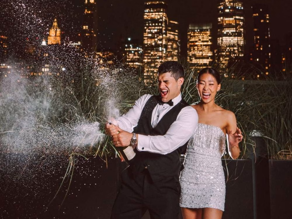 Gen Z tái định nghĩa hôn nhân: Niềm tin, cam kết, không vì truyền thống