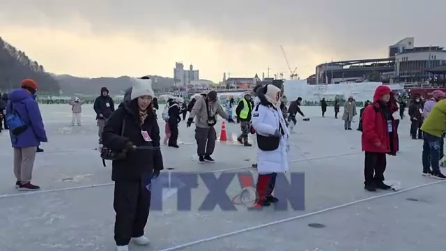 Lễ hội câu cá trên băng Hwacheon: điểm đến mùa đông thu hút hàng triệu du khách