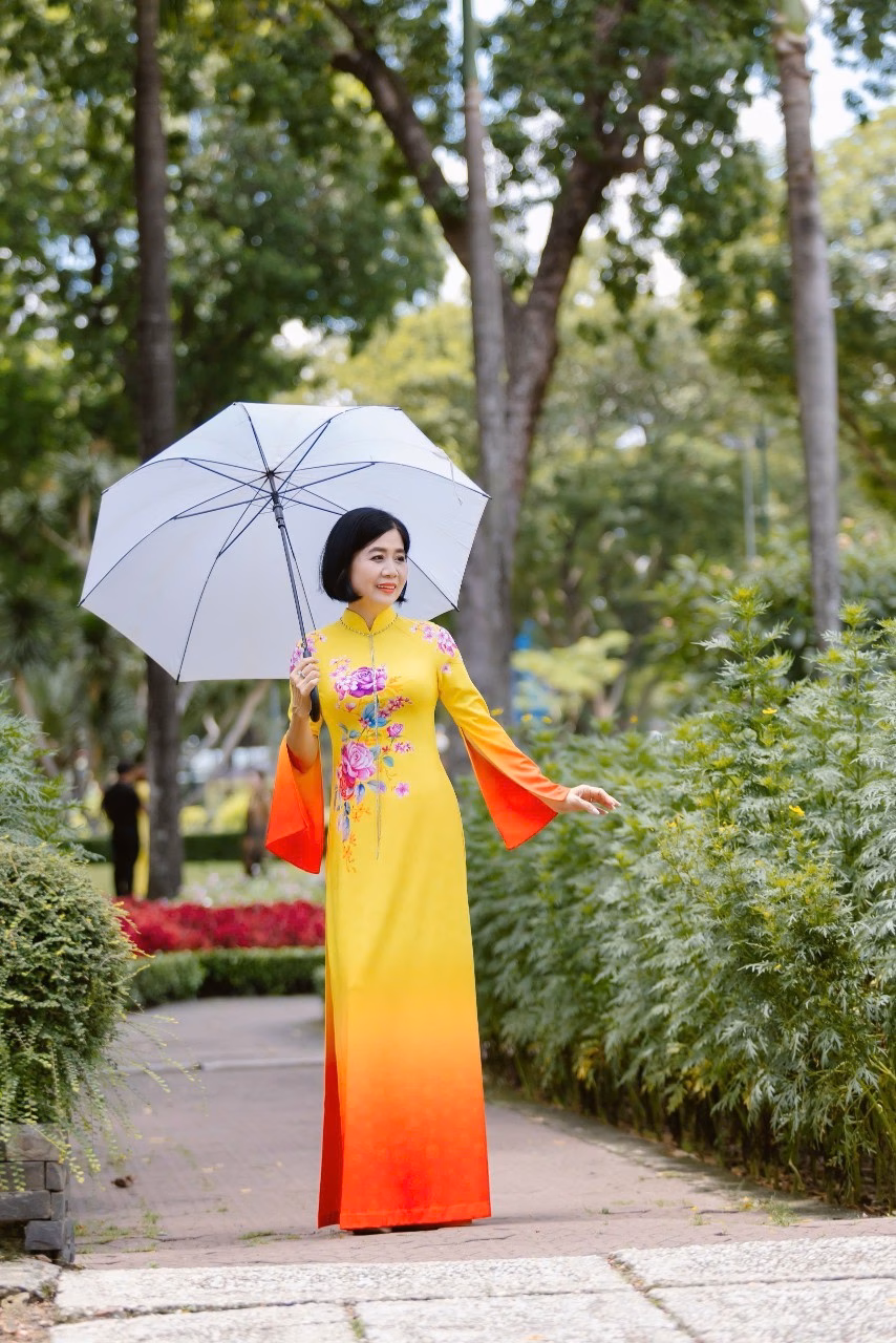 Võ Thúy Ái tại Nhà thờ Đức Bà Võ Thúy Ái tại Nhà thờ Đức Bà