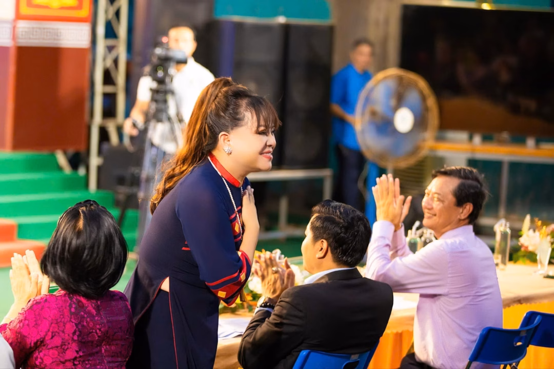 Nghệ nhân Hồ Thị Thanh Hương Nghệ nhân Hồ Thị Thanh Hương