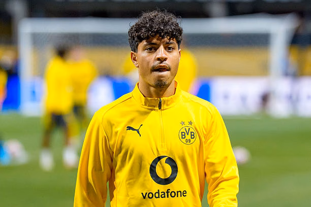 Ảnh bài viết Ayman Azhil - Từ tài năng bị Leverkusen ruồng bỏ đến "viên ngọc quý" của Dortmund