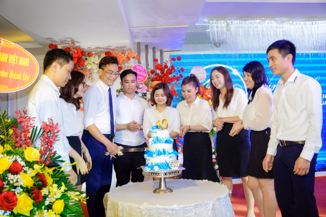 vươn xa, khẳng định vị thế