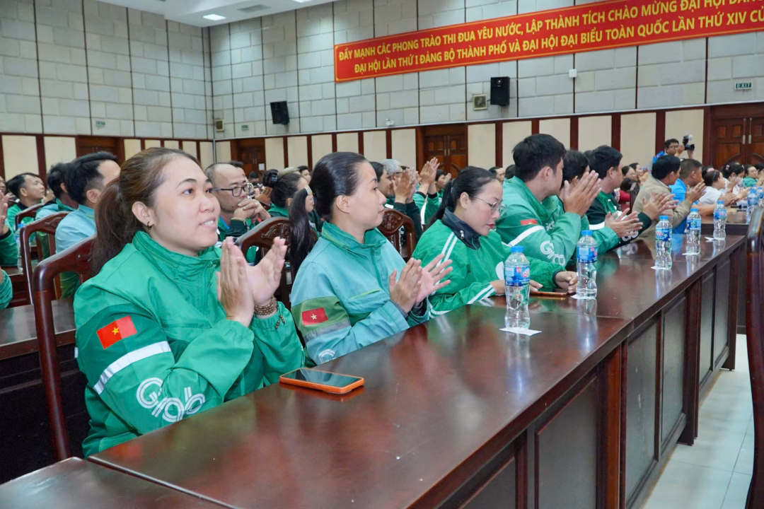 Thẻ BHYT hỗ trợ người lao động tại TP.HCM - Ảnh 1 Thẻ BHYT hỗ trợ người lao động tại TP.HCM - Ảnh 1