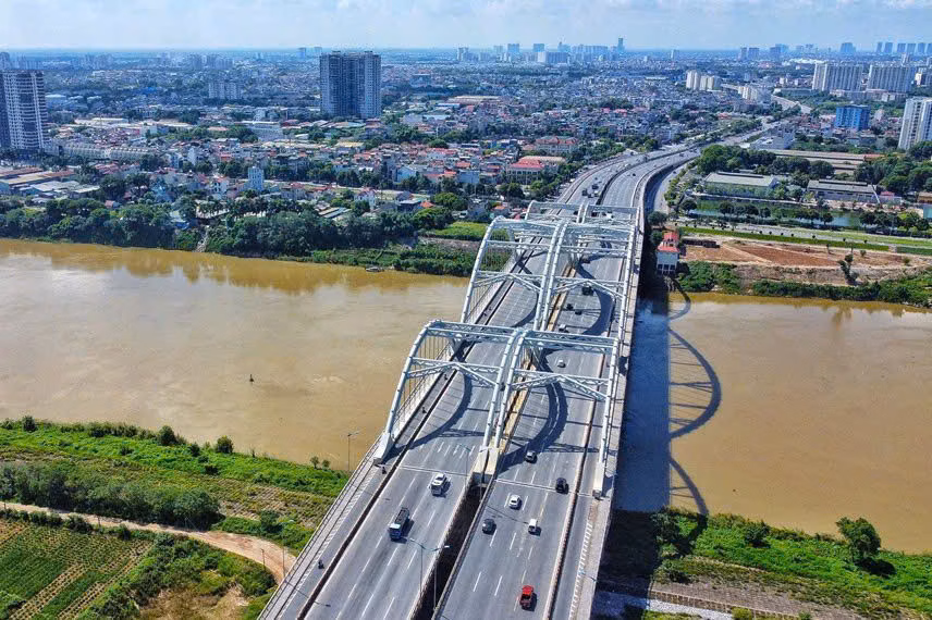 Sự thay đổi từ chính sách và hạ tầng anh2.jpg