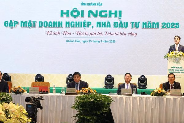 17 doanh nghiệp nợ thuế hơn 23 tỷ đồng có nguy cơ bị cấm xuất cảnh Khánh Hòa cần tiên phong đổi mới, tận dụng lợi thế biển, hạ tầng và chuyển đổi số để tạo đột phá
