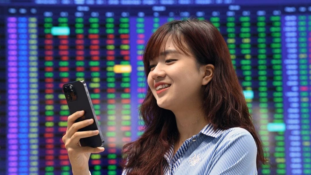 Tập đoàn Chứng khoán SSI: Doanh thu và lợi nhuận tăng trưởng trong quý II/2025 Giám đốc SSI: Tài sản số sẽ tiến hóa nhanh gấp 10 lần chứng khoán
