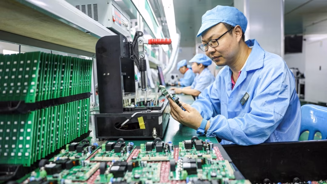 Trung Quốc tính cấm bán lại xe mới trong 6 tháng để chặn ‘xe 0 km’ Trung Quốc áp đặt các hạn chế mới đối với công nghệ pin xe điện