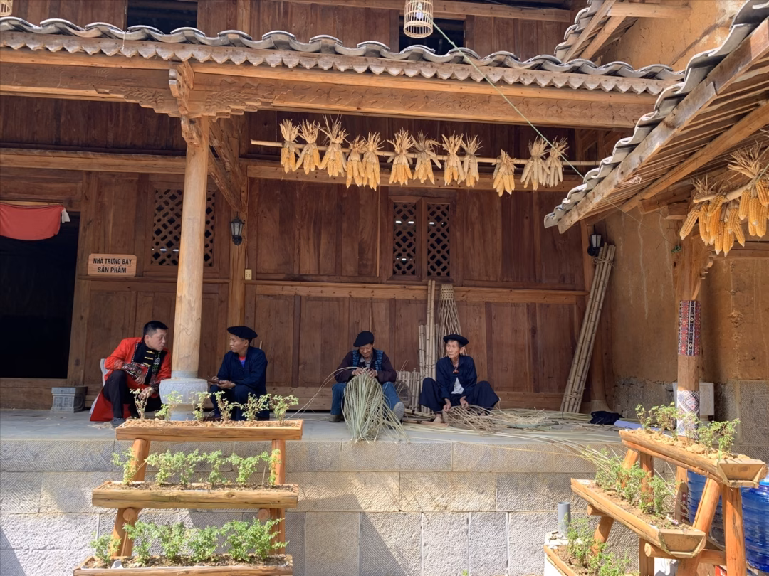 Đo lường khoảng cách chất lượng dịch vụ homestay tại Làng văn hóa H’Mông - Hà Giang(*)