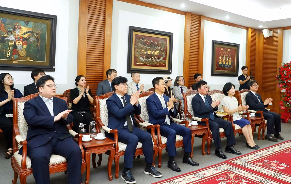 Đại sứ du lịch Việt Nam tại Hàn Quốc nhận Bằng khen Bộ VHTTDL Trao tặng Bằng khen cho Đại sứ du lịch Lý Xương Căn - ảnh 7