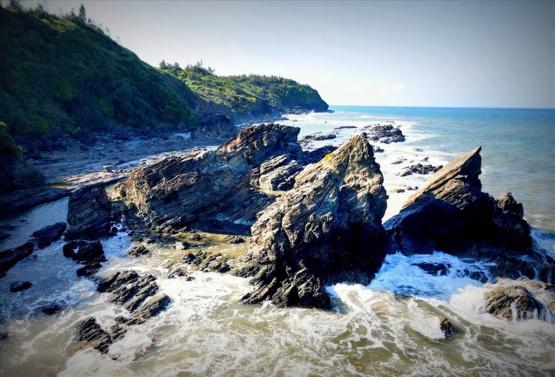 Quảng Nam: Tam Hải – Xã đảo toàn cảnh quan tự nhiên hoang sơ
Những gềnh đá mang vẻ đẹp hoang sơ ở Tam Hải