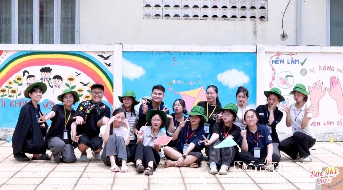 Sinh viên Đại học Luật Hà Nội về Phú Thọ tình nguyện giúp đỡ người dân Sắc Hạ 2025 - Hành trình “Nâng cánh diều bay”