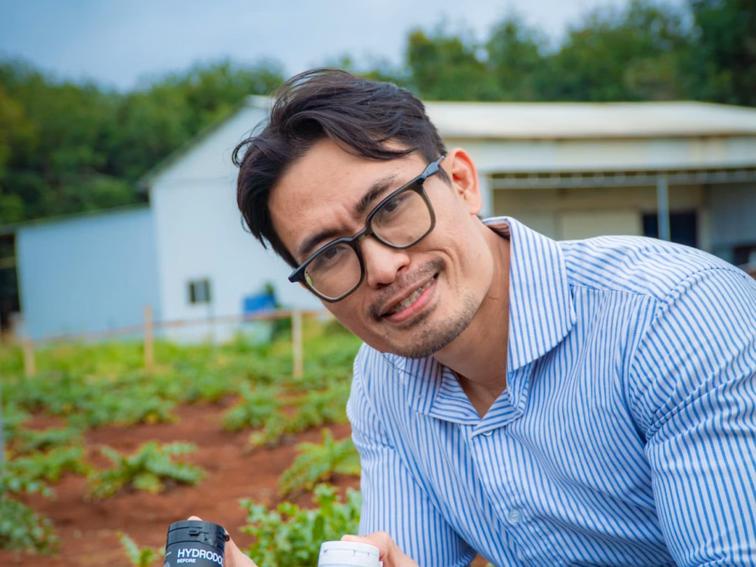 TikToker tự xưng đại sứ chương trình bị ‘sờ’ vai, làm gì? Sau ồn ào kẹo Kera, Phan Bảo Long bị nhiều người theo dõi chỉ trích. Ảnh: