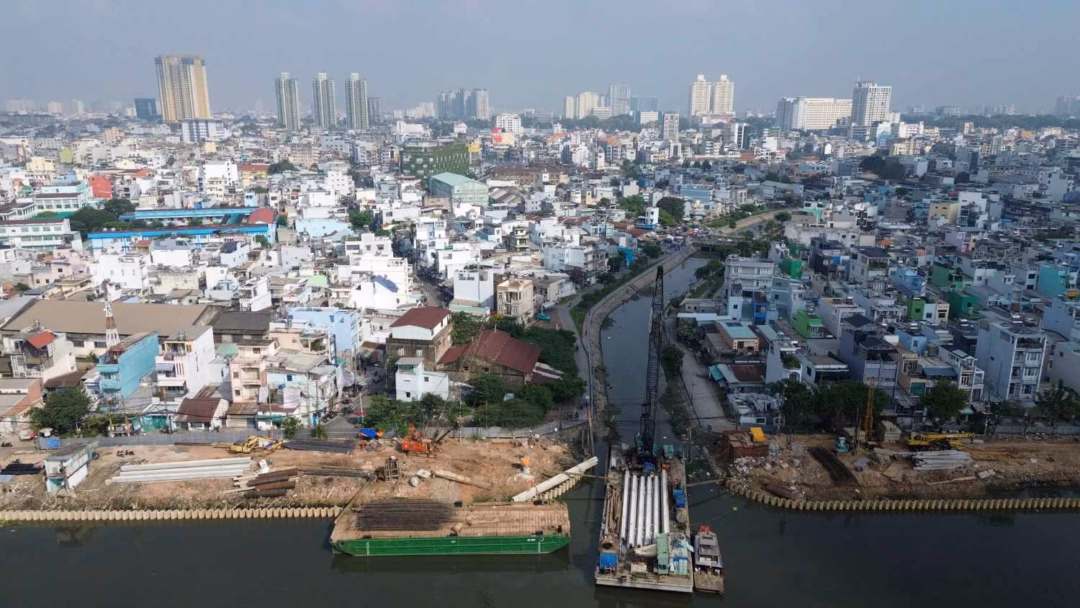 Khu vực đ&atilde; b&agrave;n giao mặt bằng sạch