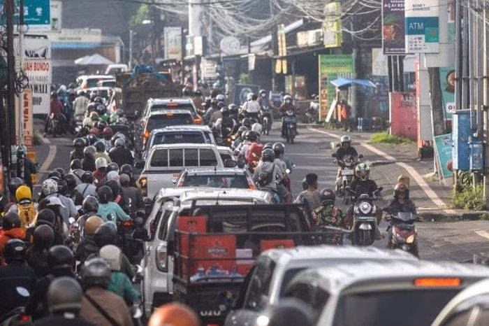 Tắc nghẽn giao th&ocirc;ng tại Canggu, Bali, phản &aacute;nh nhu cầu quản l&yacute; du kh&aacute;ch hiệu quả