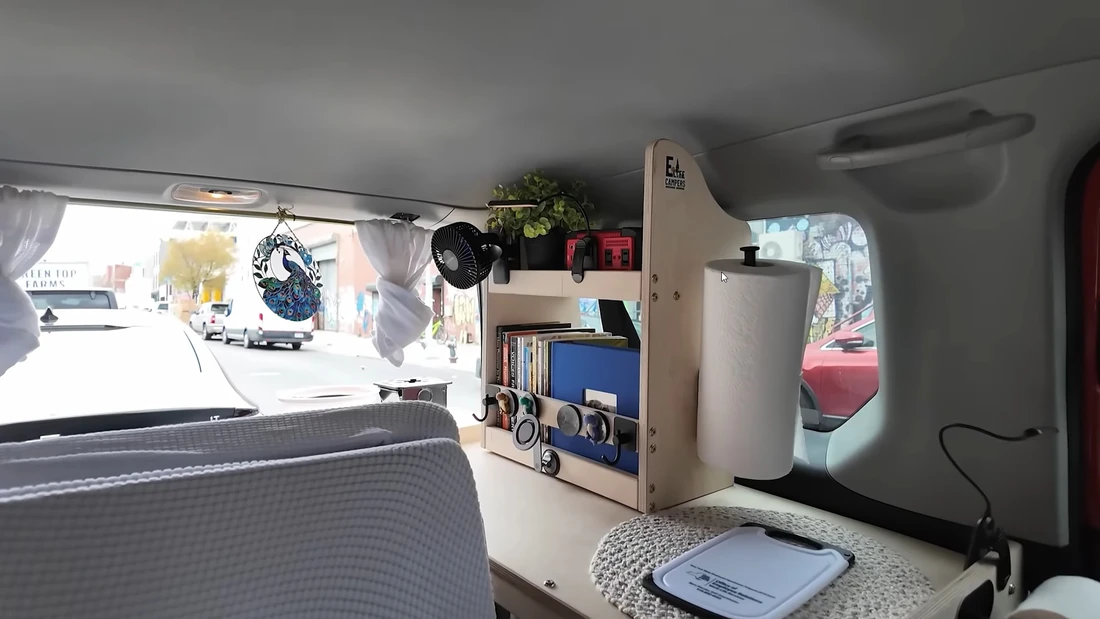 Không gian nội thất nhà di động Honda Element Không gian nội thất nhà di động Honda Element