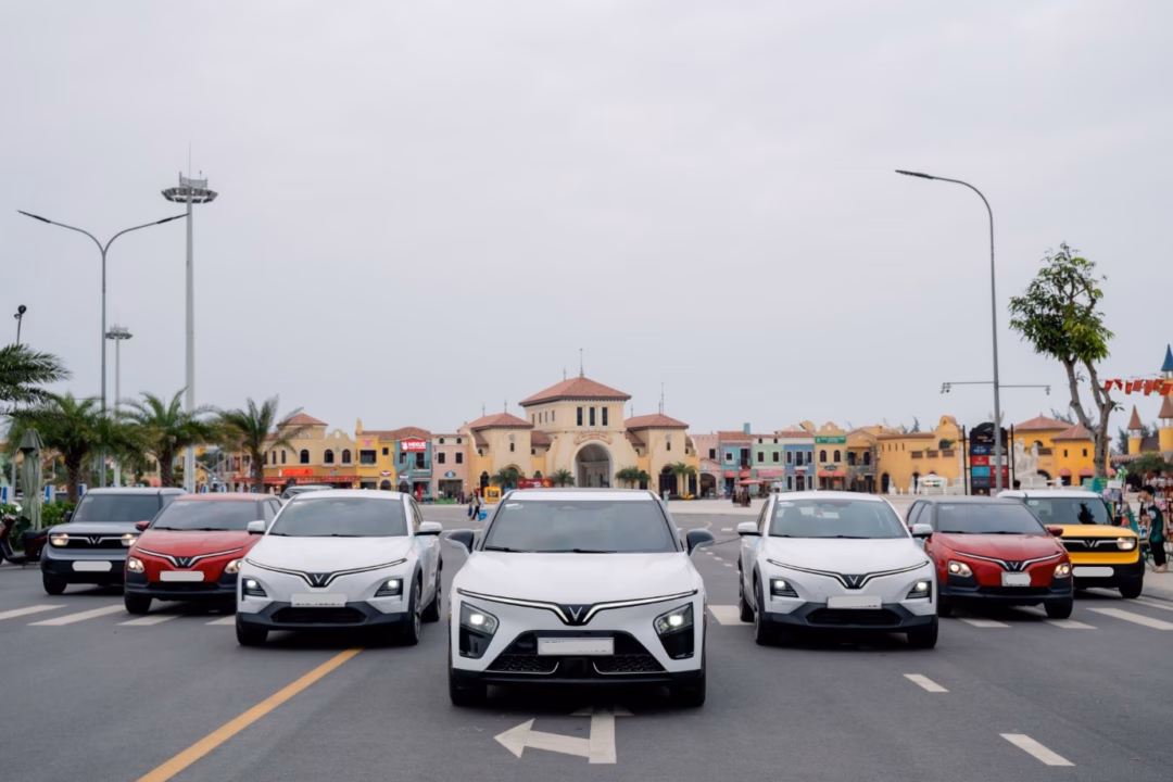 Sự kiện của VinFast Tín đồ xe điện Hải Phòng, Đồng Nai lên lịch “Vi vu muôn ngả - Phủ xanh Việt Nam” cùng VinFast