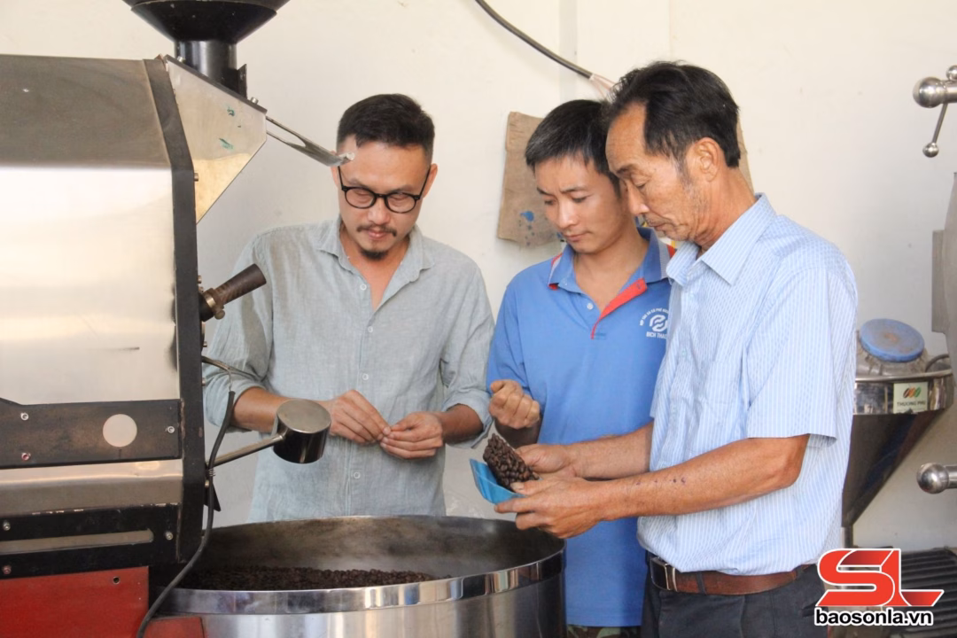 Khu chế biến cà phê của HTX Cà phê Bích Thao Sơn La.