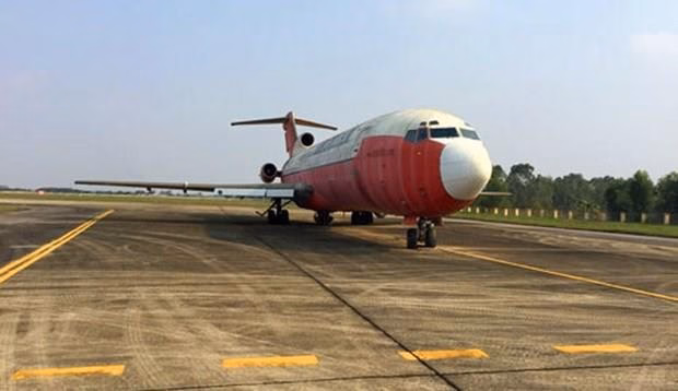Máy bay Boeing 727-200 bị bỏ rơi tại Nội Bài