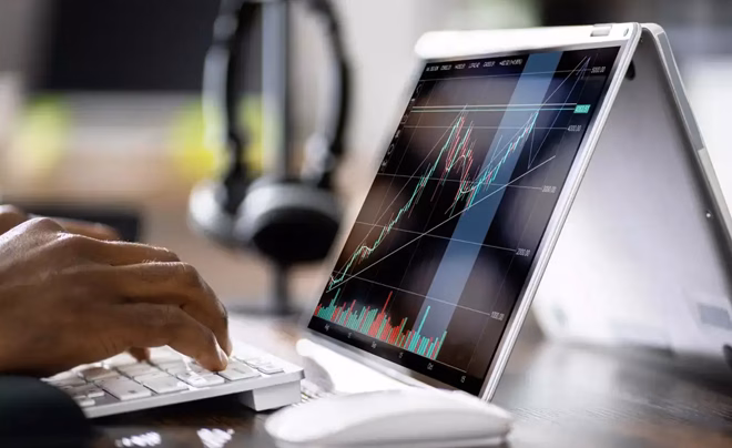 Thị trường chứng khoán Bullish: Tín hiệu tăng giá và cơ hội đầu tư Thị trường Bullish thường chia thành 3 giai đoạn - TOPI