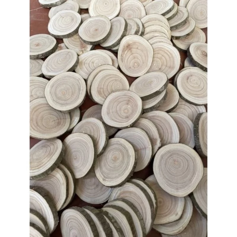 Lạ lẫm với lát gỗ tự nhiên lót ly, tôi đã học được bí quyết trang trí không gian sống từ những điều đơn giản