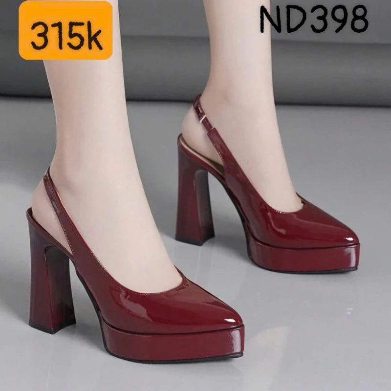 Tôi đã từng nghĩ giày sabo cao gót chỉ phù hợp với người cao, nhưng thực tế thì sao?