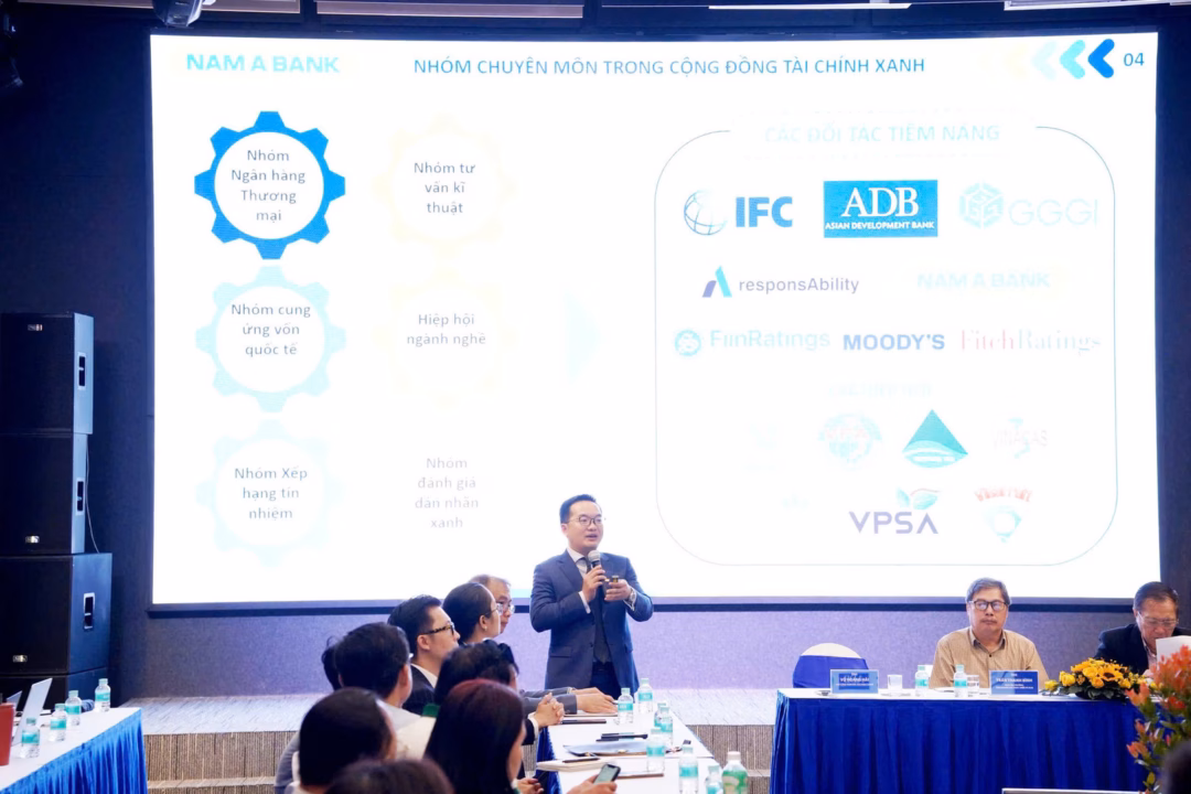 &Ocirc;ng V&otilde; Ho&agrave;ng Hải tr&igrave;nh b&agrave;y s&aacute;ng kiến Cộng đồng t&agrave;i ch&iacute;nh xanh