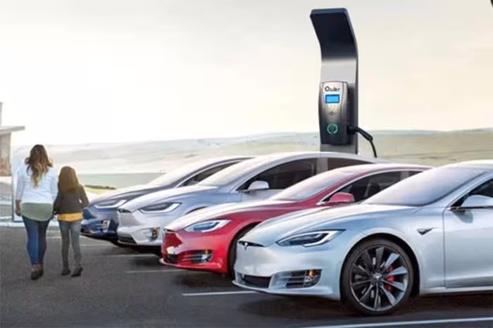 Xe điện 2025 bùng nổ, 2026 gặp thách thức và cơ hội từ hybrid