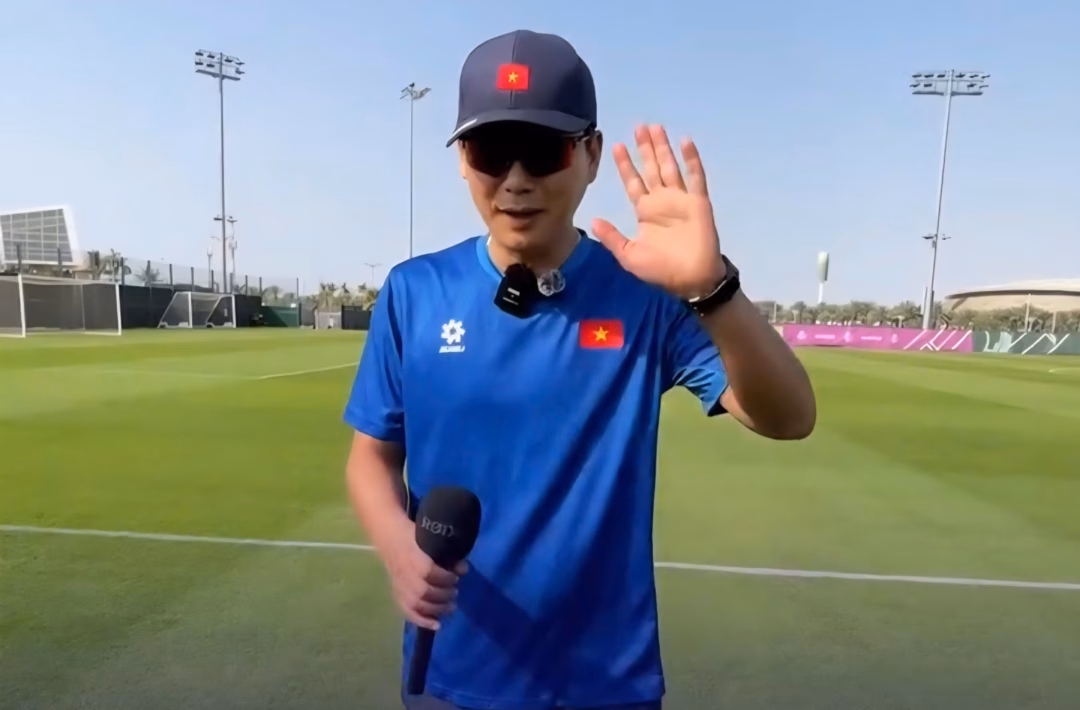 HLV Kim Sang-sik thèm phở Việt Nam nhưng kiên trì dẫn U23 tới bán kết