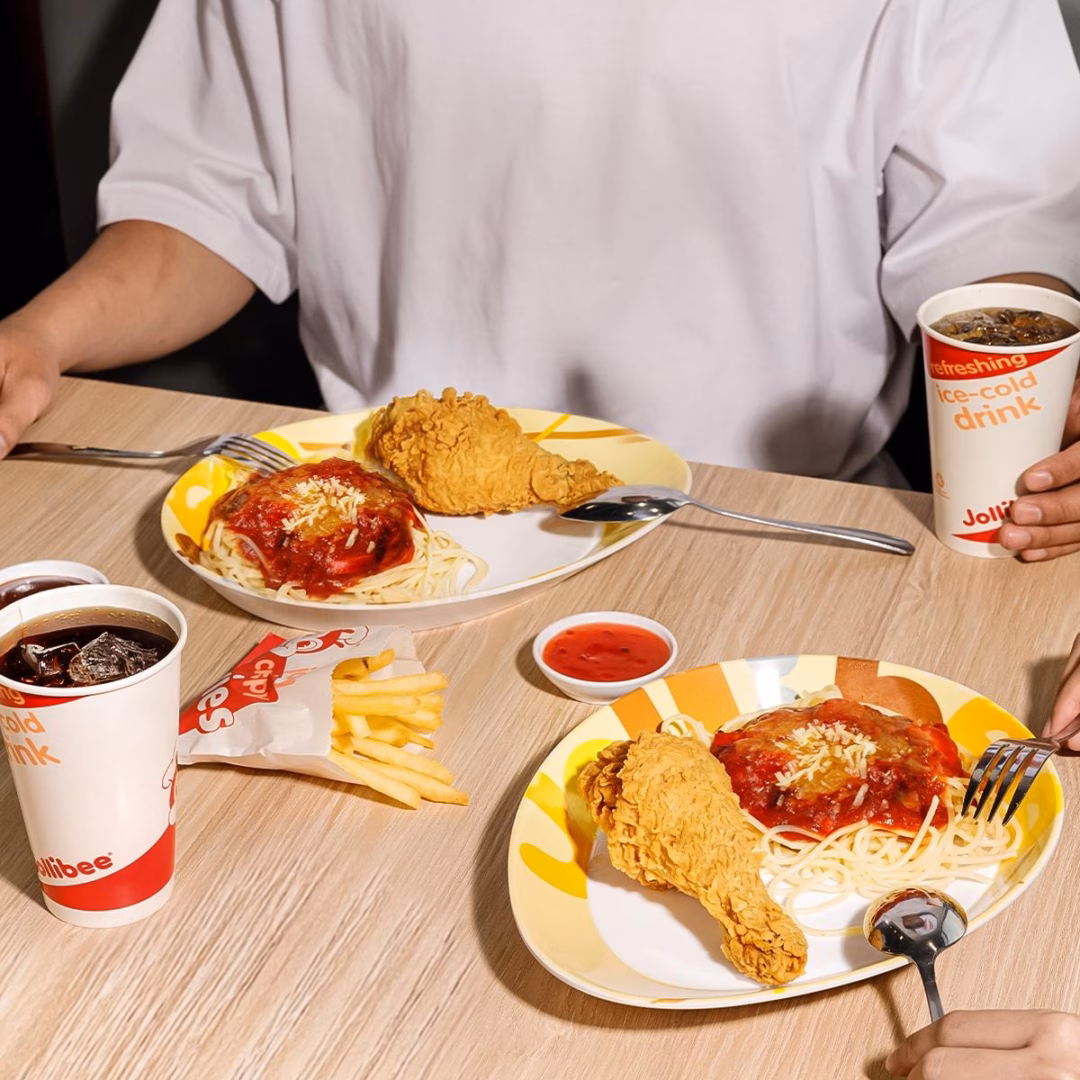Jollibee Tô Hiệu phục vụ những món ăn ngon nhất
