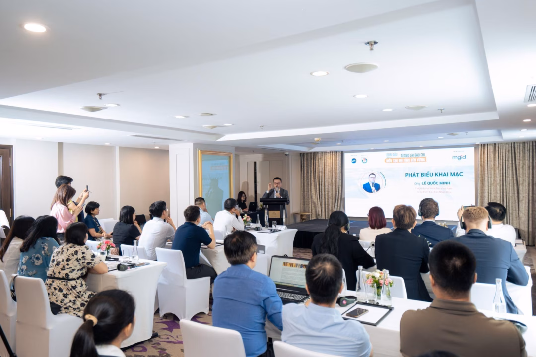 Hội thảo về báo chí bền vững Ông Lê Quốc Minh - Chủ tịch Hội Nhà báo Việt Nam, Tổng Biên tập Báo Nhân Dân phát biểu tại sự kiện.
