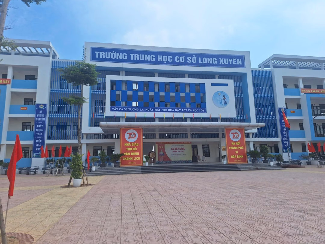 Cơ sở vật chất tại các điểm thi Các điểm thi trên địa bàn huyện đã được chuẩn bị chu đáo về cơ sở vật chất.