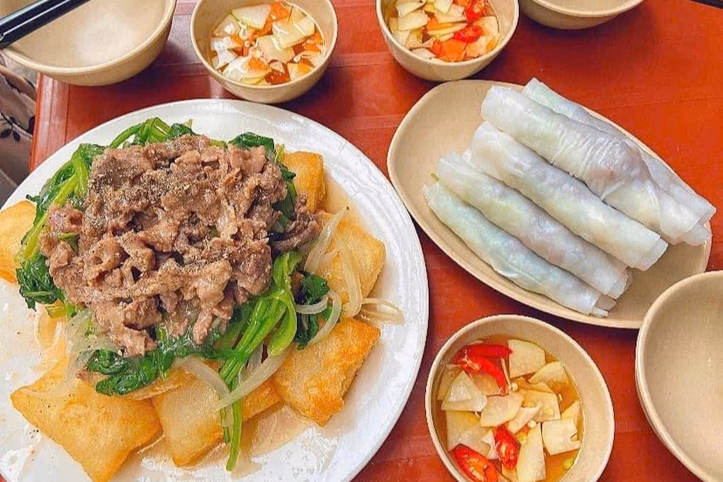 Phở cuốn Chinh Thắng Phở cuốn Chinh Thắng - quán phở cuốn đầu tiên ở Hà Nội được Michelin vinh danh