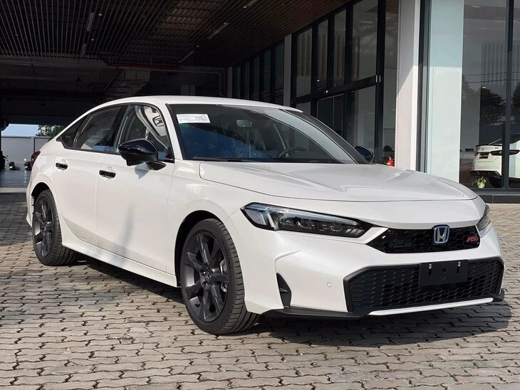 Honda tung chương trình hỗ trợ để giành thị trường xe ga Các chủ xe Honda cũ có thể được hỗ trợ 30 triệu đồng khi đổi lên CR-V đời mới - Ảnh: Đại lý Honda