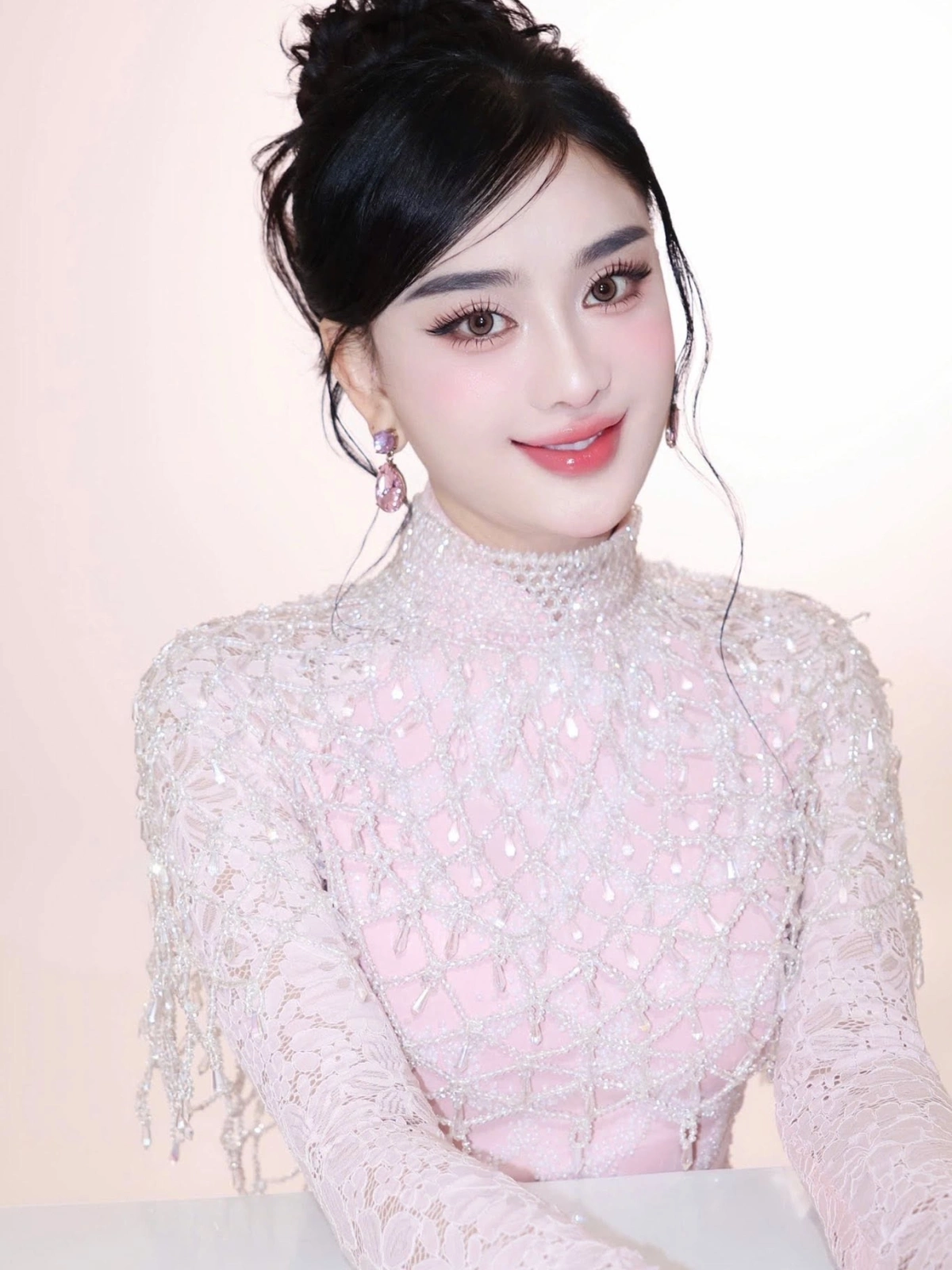 Showbiz Việt: Bình An bận rộn cải tạo nhà cửa để chiều lòng vợ