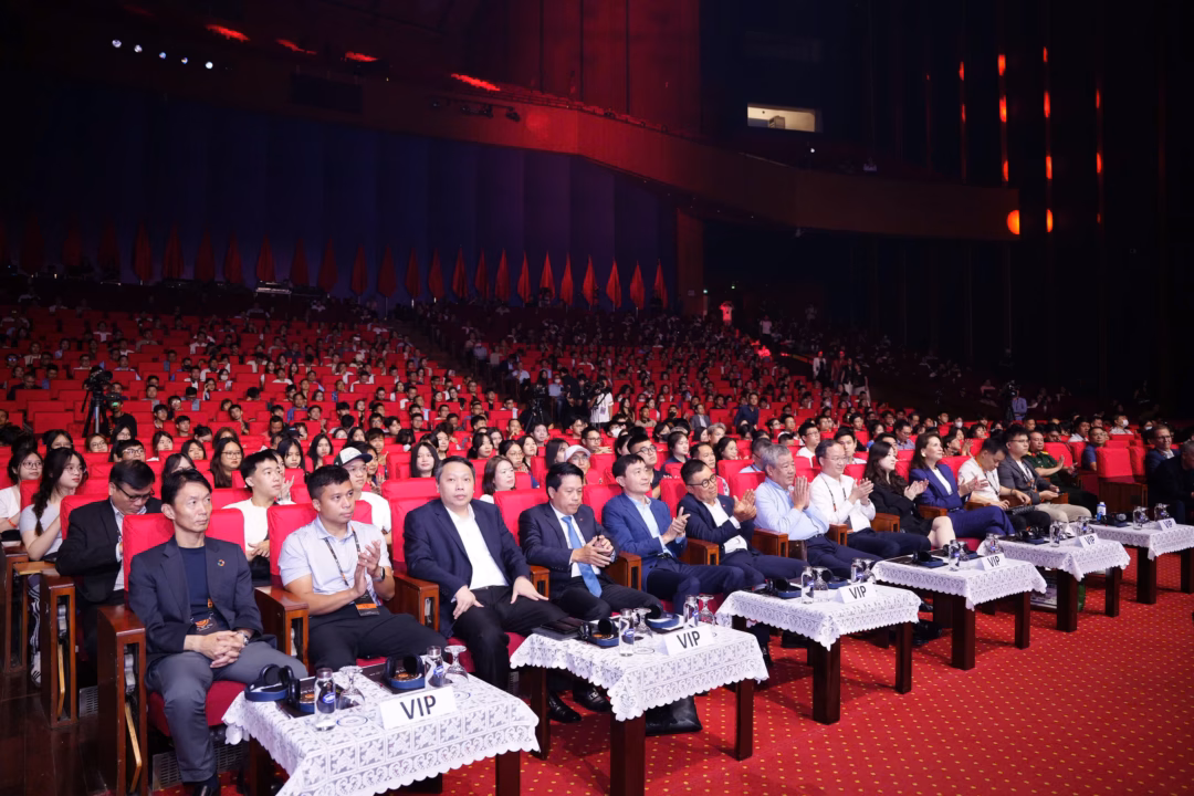 Ông Thuat Nguyen, Nhà đồng sáng lập kiêm Giám đốc điều hành tại Kyros Ventures.