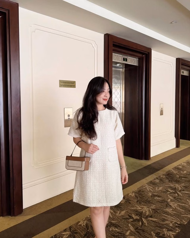 Váy dạ tweed dáng suông Váy dạ tweed dáng suông