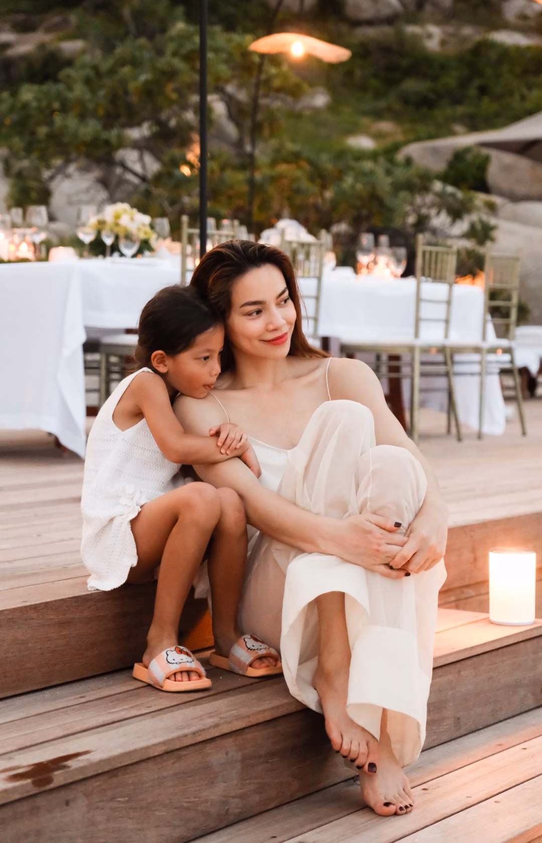 Hồ Ngọc Hà và con trai Leon Hồ Ngọc Hà và con trai Leon