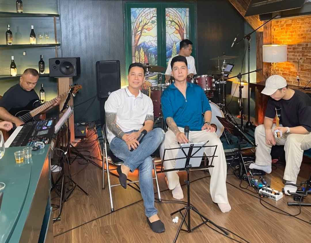 Ca sĩ Tiến Dũng và Lê Hoàng của nhóm The Men đang ráo riết tập luyện cho liveshow.