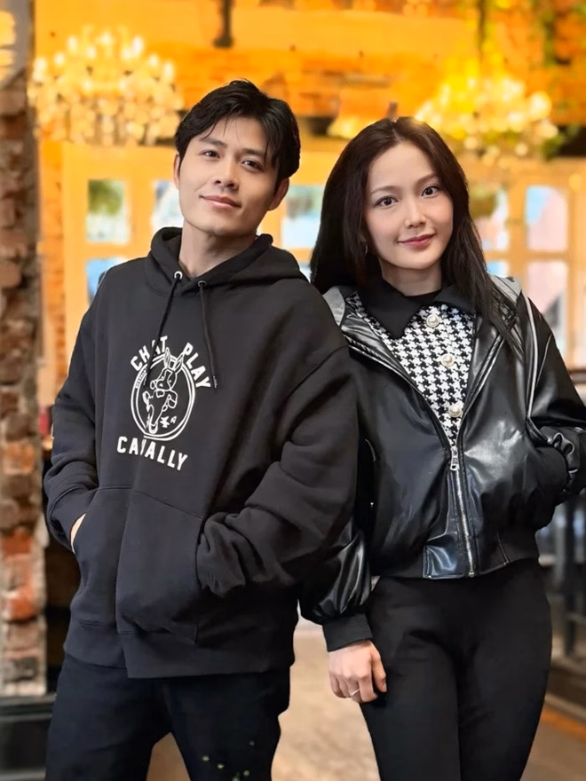 Tình bạn giữa nhạc sĩ Nguyễn Văn Chung và diễn viên Anh Đào Nhạc sĩ Nguyễn Văn Chung và diễn viên Anh Đào