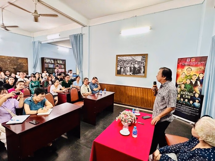 4 vở diễn ca ngợi người chiến sĩ công an sẽ được trình diễn ở Hà Nội Các văn nghệ sĩ TP HCM tham gia tọa đàm