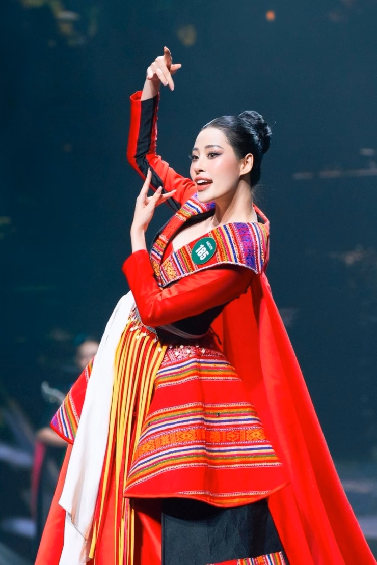 Dương Thị Hồng Vy Dương Thị Hồng Vy