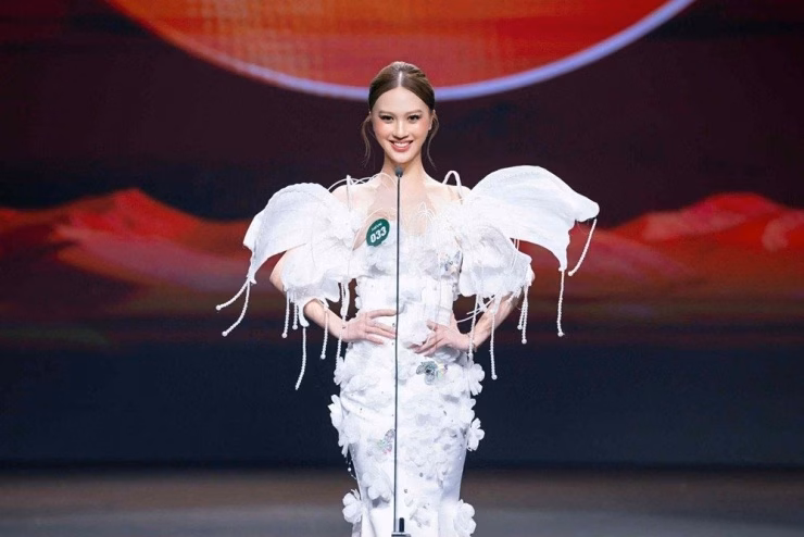 Phạm Hoàng Thu Uyên
