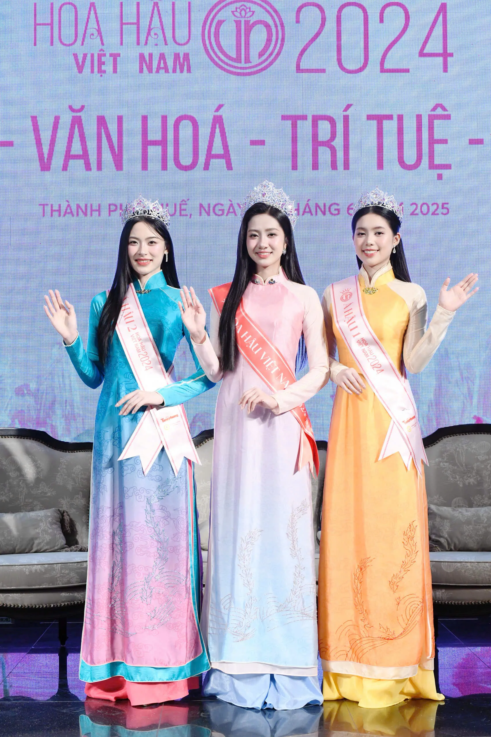 Á hậu Châu Anh Á hậu Châu Anh