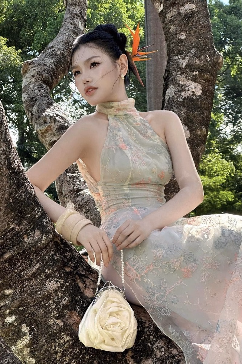 Đỗ Cẩm Ly Đỗ Cẩm Ly tại cuộc thi
